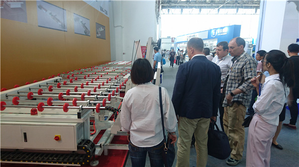 2017年5月中國(guó)玻璃展—西班牙客戶